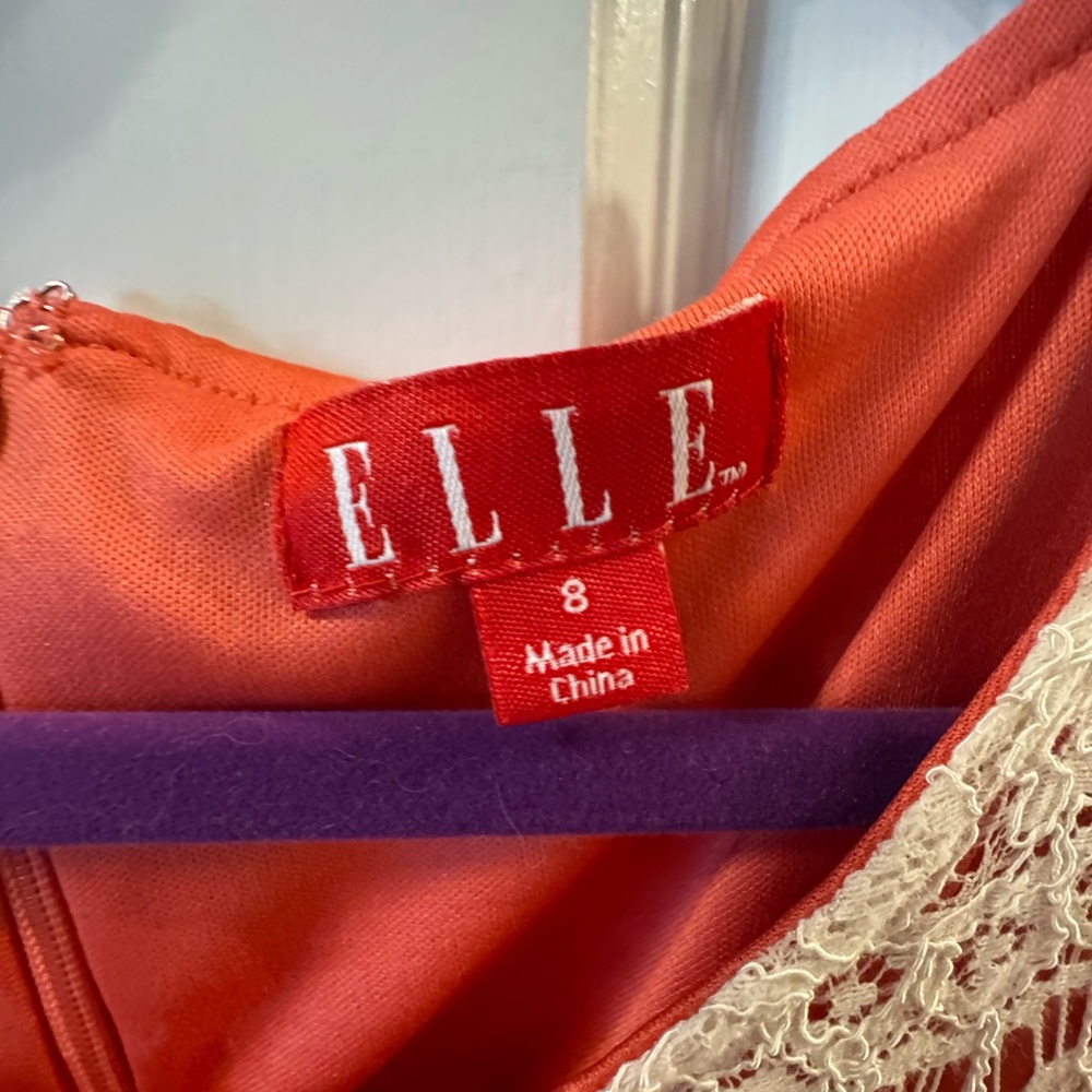 Dress. - Picture 4 of 4